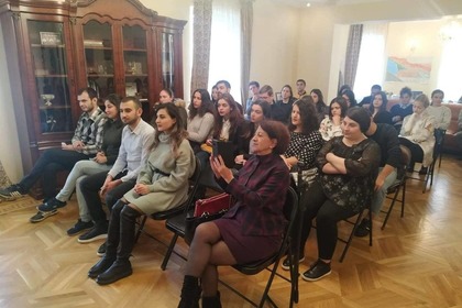 Посланик Десислава Иванова изнесе лекция пред студенти с интерес към международните отношения и дипломацията